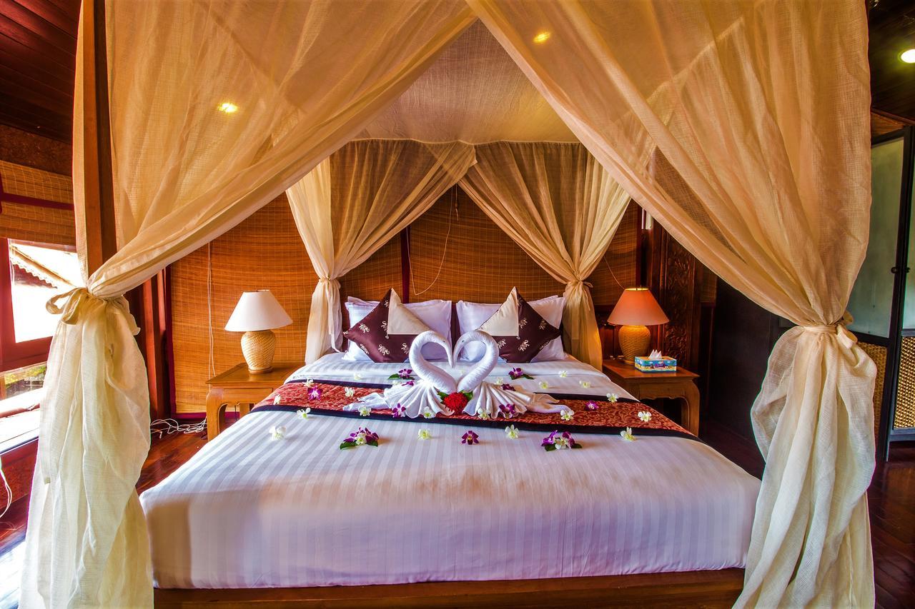 Erawan Villa Hotel Bang Rak Beach  Bagian luar foto