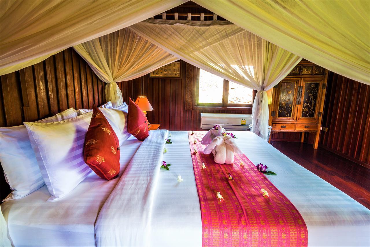Erawan Villa Hotel Bang Rak Beach  Bagian luar foto